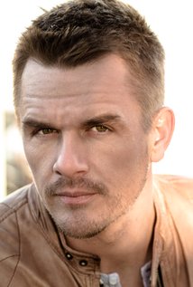 Derek Ray